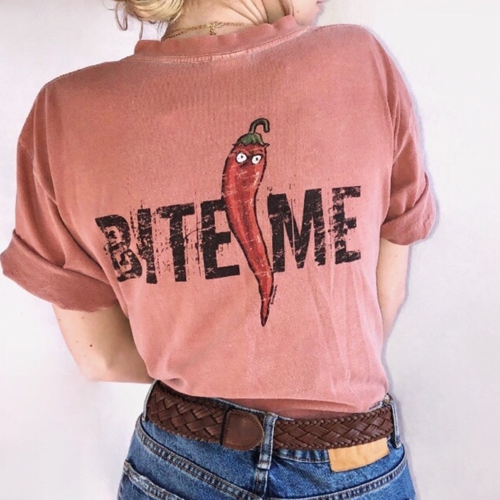 Vintage "Bite🌶️Me" Oversized Tee 90’s Y2K LARGE Distressed